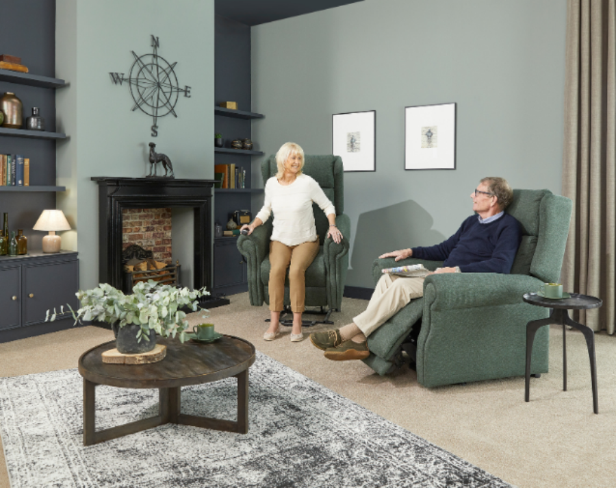 Single Motor vs Dual Motor Riser Recliners: Which Is Right for You?